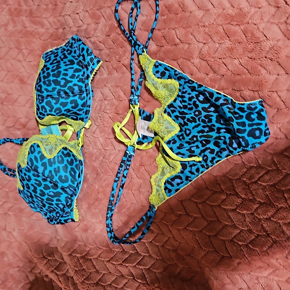 New never worn  set